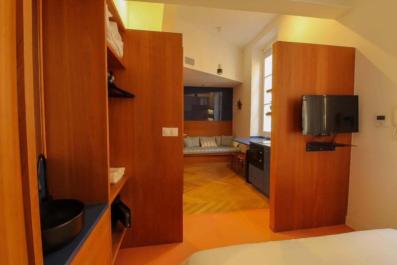 Very 23m For 2 Near The Old Port *